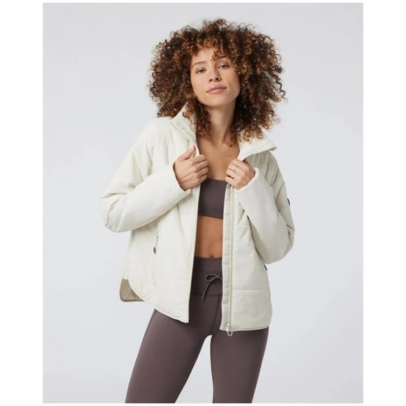Vuori Women's Off-White Puffer Jacket - Picture 2 of 12